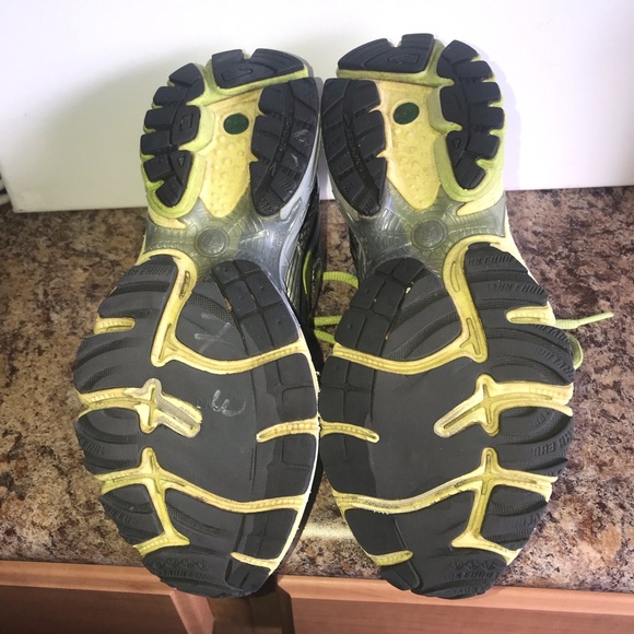 Brooks Revenna 3 Running shoe women’s size 5.5 - Picture 8 of 8